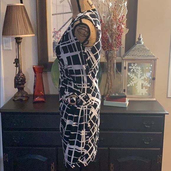 Cache Black and White Sleeveless Dress - Picture 4 of 7